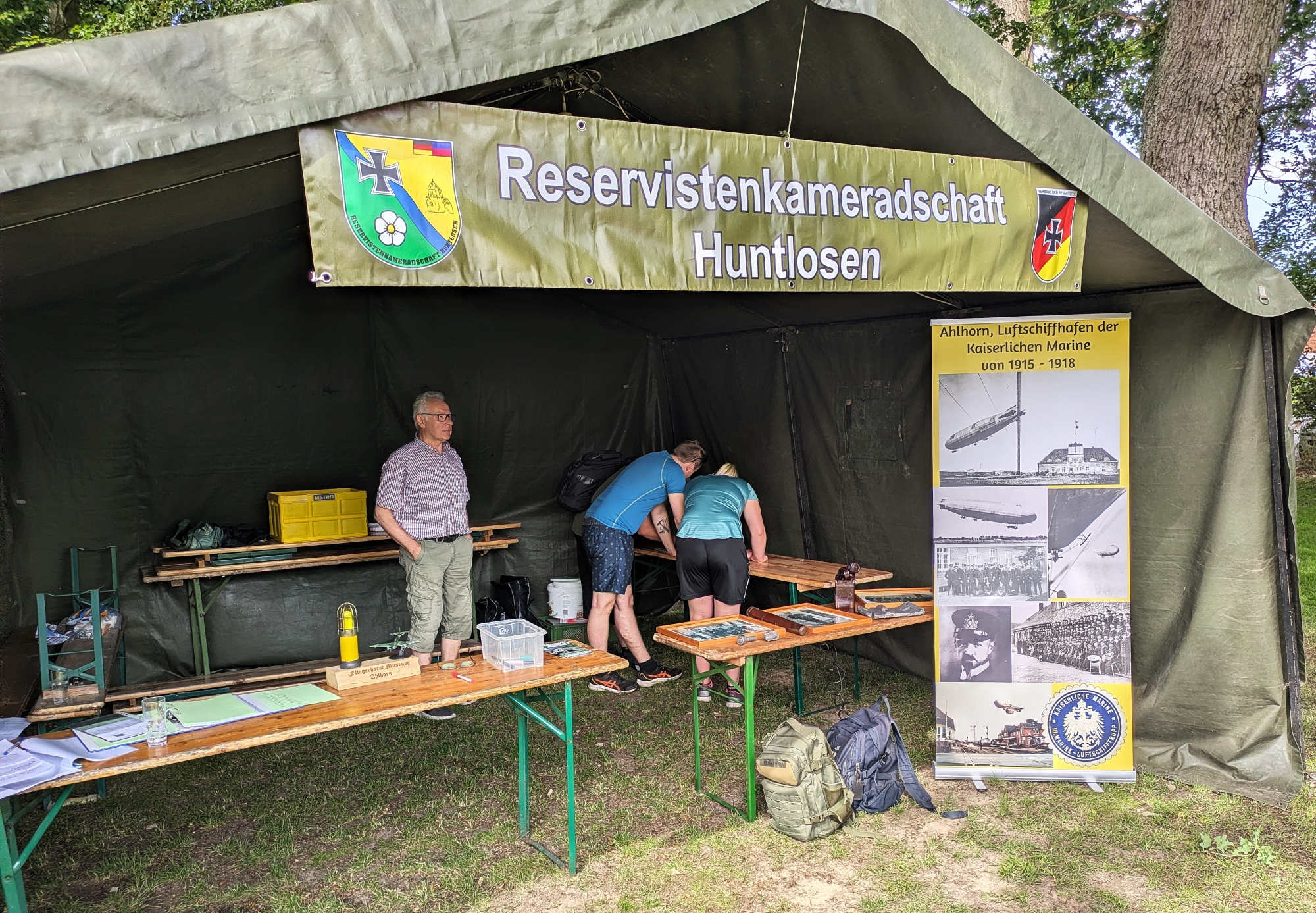 Teilnehmer Huntloser Hüne an der Station